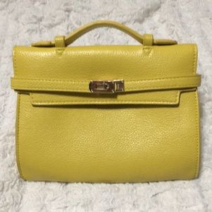 Small/ petite handbag